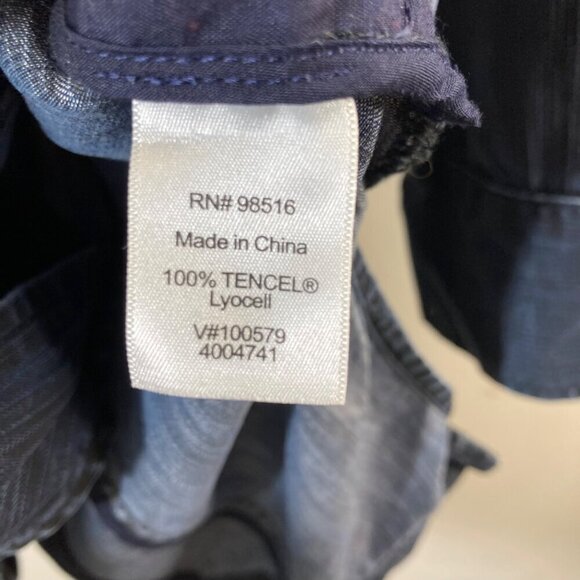 Womens Coldwater Creek Button Up Light Chambray Jean Jacket Blue 10 Tencel - Picture 8 of 9